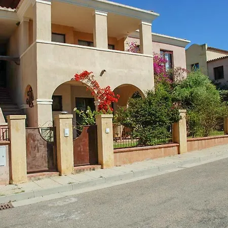 Domu Cannuja דירה